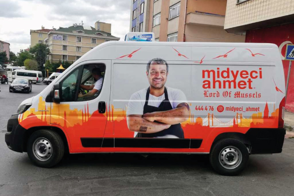 Araç giydirme hizmeti